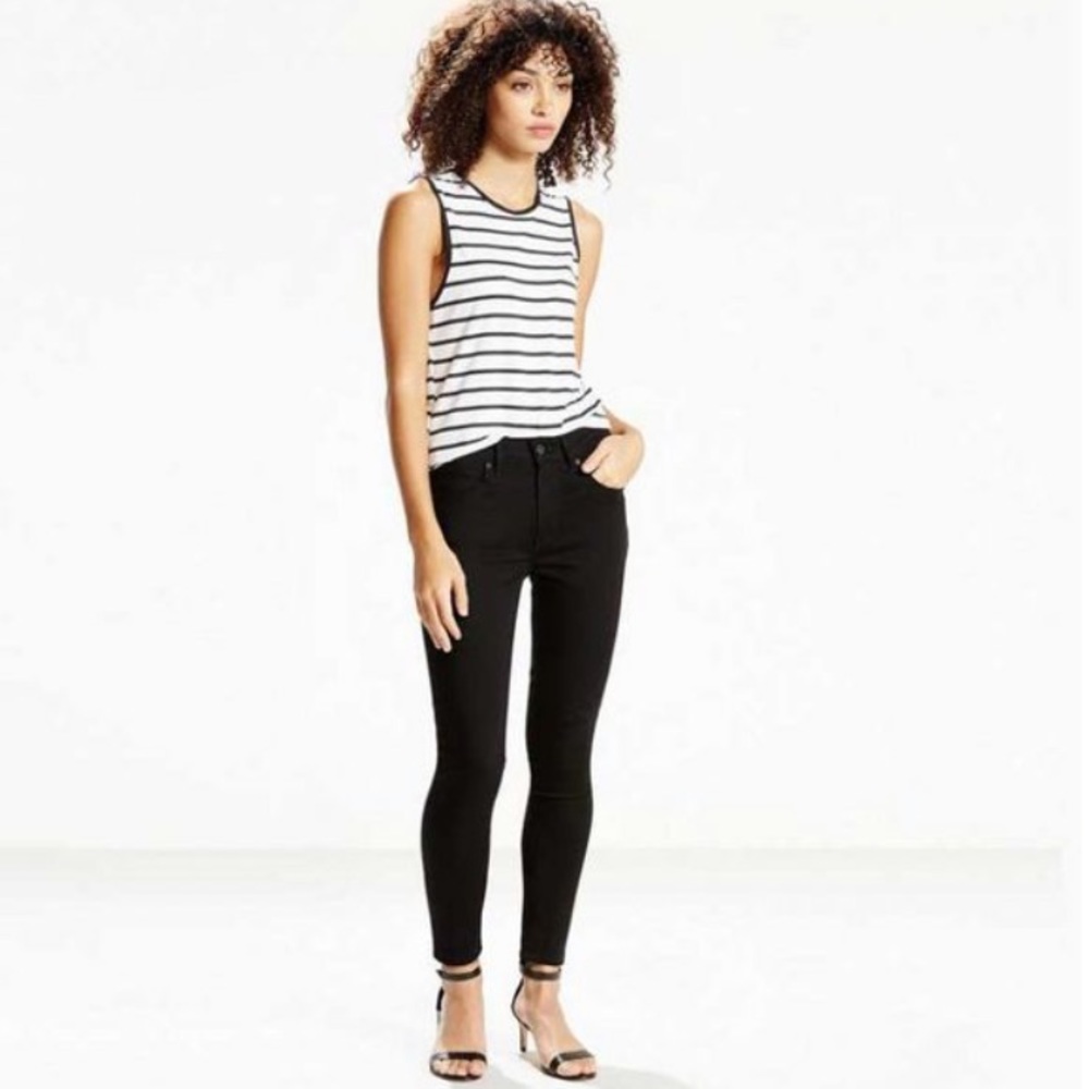 Levi’s 721 high rise skinny black size 26